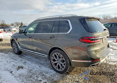 2024 BMW X7 xDrive40I z USA, uszkodzony, nr VIN 5UX23EM09R9T49222